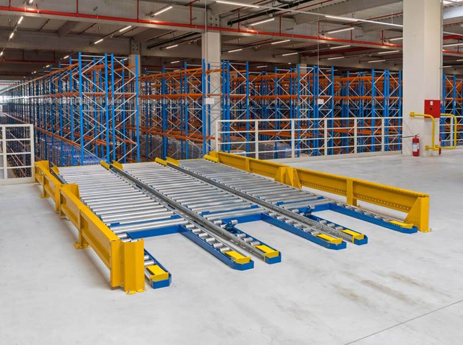 Large Pallet Racking System with Stock
