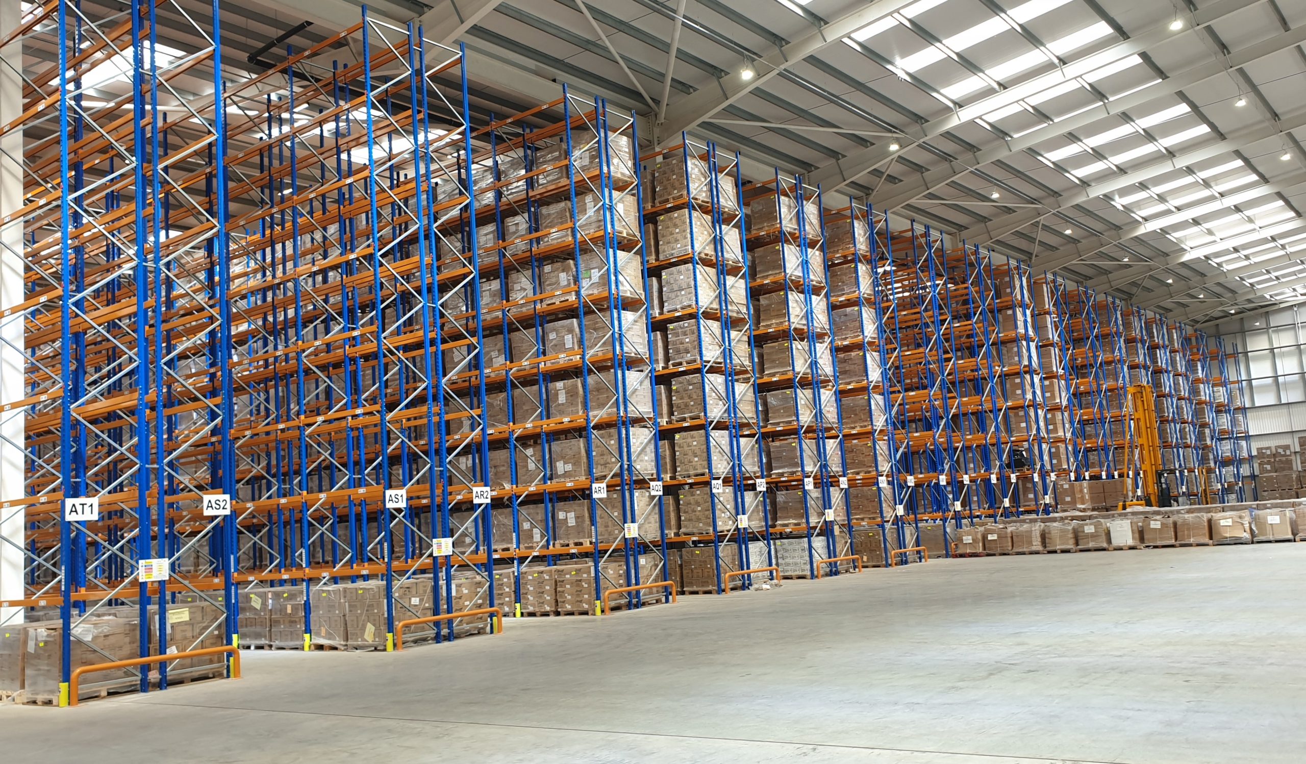 Wide Aisle Pallet Racking